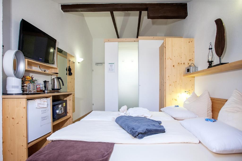 Gaestehaus Waldrand Garni Wiesing Ngoại thất bức ảnh