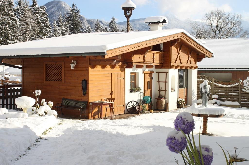 Gaestehaus Waldrand Garni Wiesing Ngoại thất bức ảnh